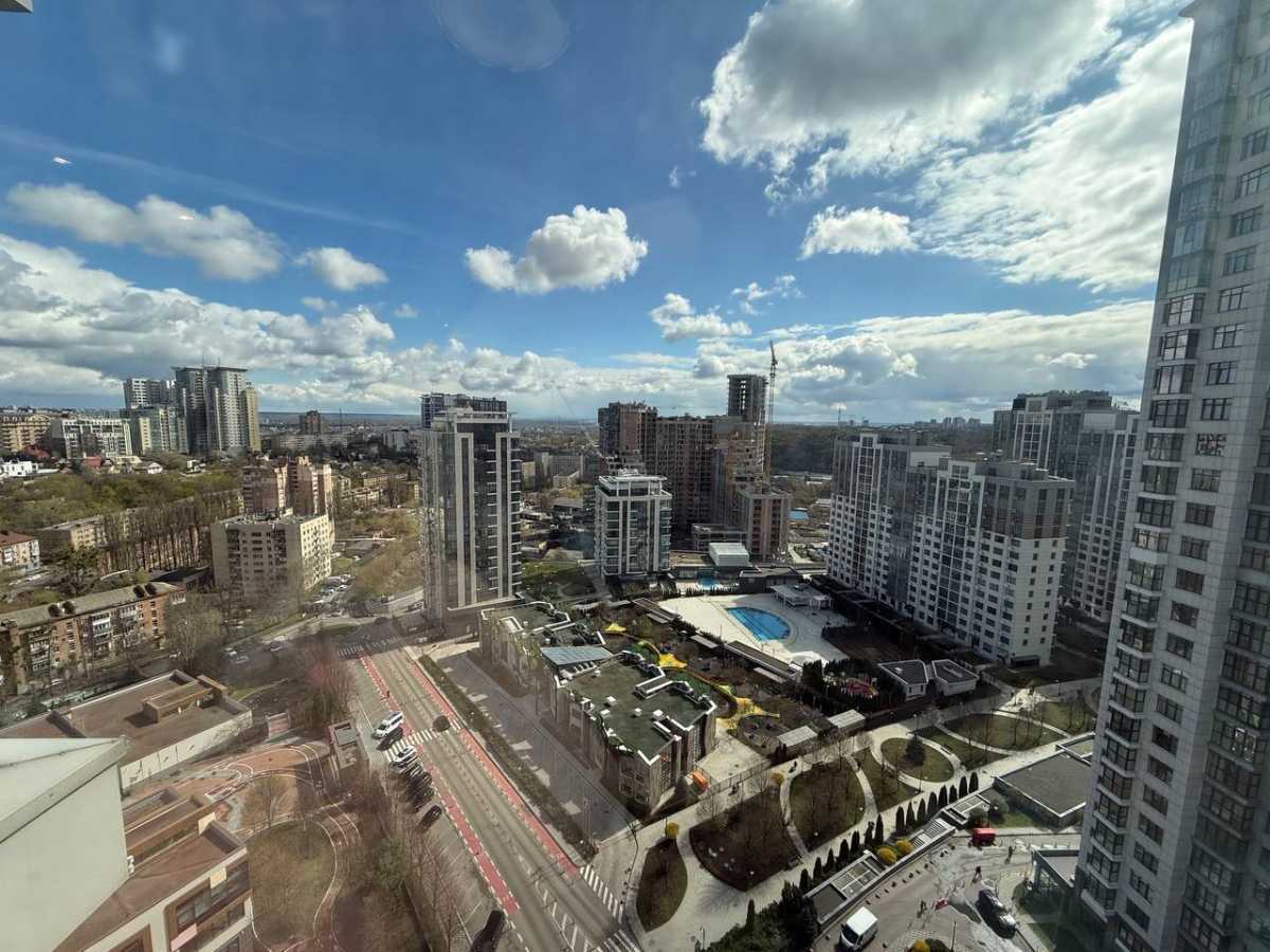 Аренда 4-комнатной квартиры 180 м², Михаила Драгомирова ул., 9