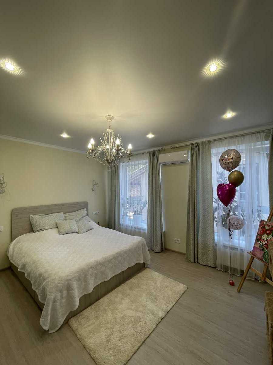 Продаж 2-кімнатної квартири 83 м², Вишнева вул., 16