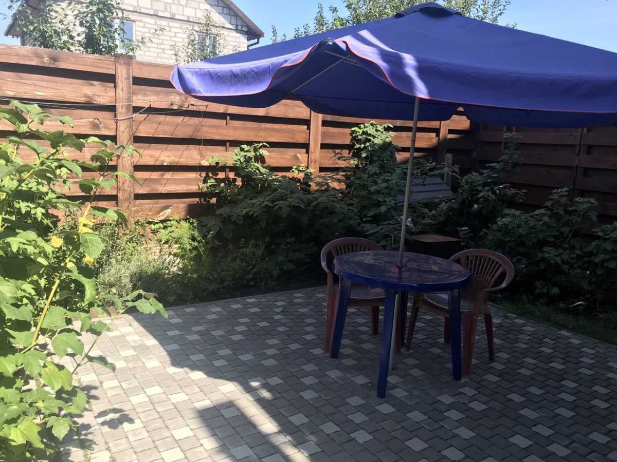 Продаж 2-кімнатної квартири 83 м², Вишнева вул., 16