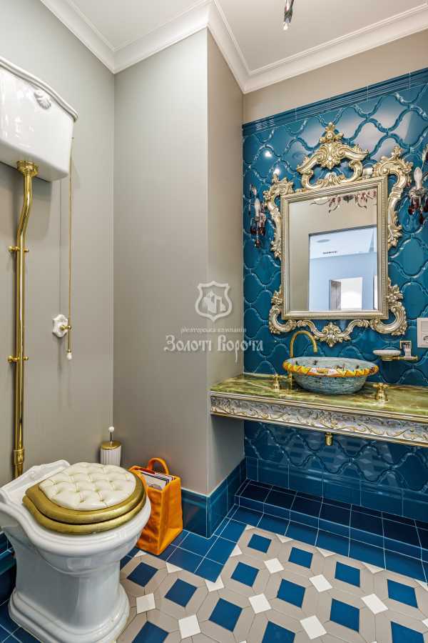 Продажа 5-комнатной квартиры 228 м², Саперное Поле ул., 3