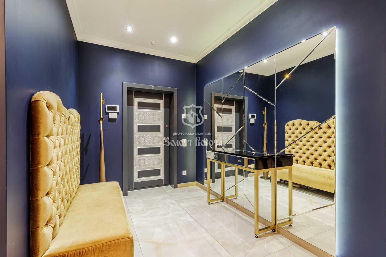 Продажа 5-комнатной квартиры 228 м², Саперное Поле ул., 3