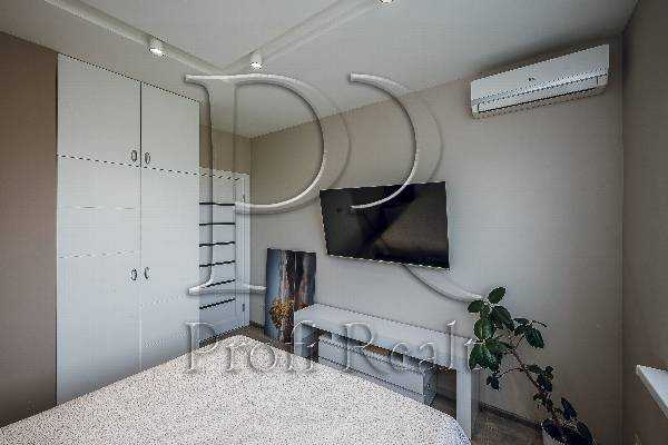 Продаж 1-кімнатної квартири 46 м², Набережно-Корчуватська вул., 27