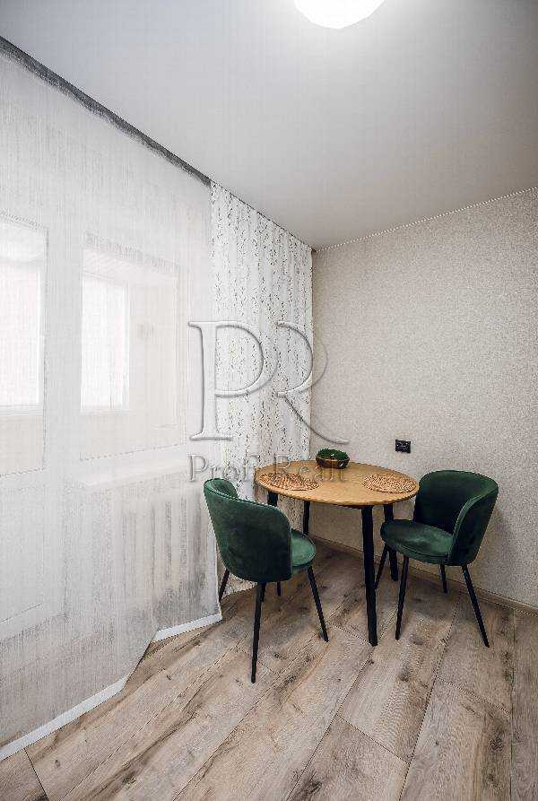 Продажа 2-комнатной квартиры 59 м², Новаторов ул., 22Б