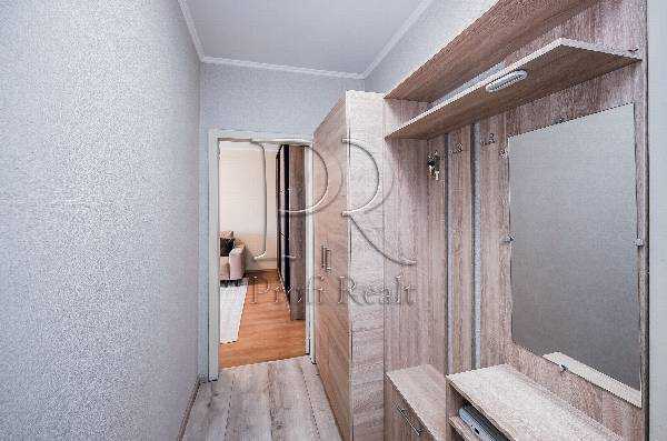 Продажа 2-комнатной квартиры 59 м², Новаторов ул., 22Б