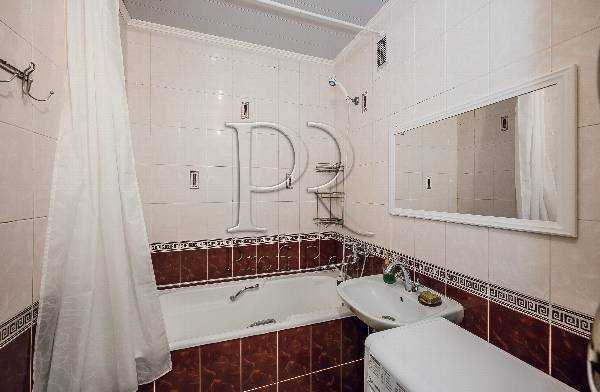 Продажа 2-комнатной квартиры 59 м², Новаторов ул., 22Б