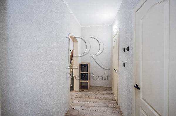 Продажа 2-комнатной квартиры 59 м², Новаторов ул., 22Б