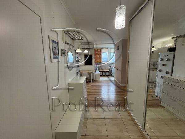 Продаж 1-кімнатної квартири 42 м², Юрія Шумського вул., 3Г