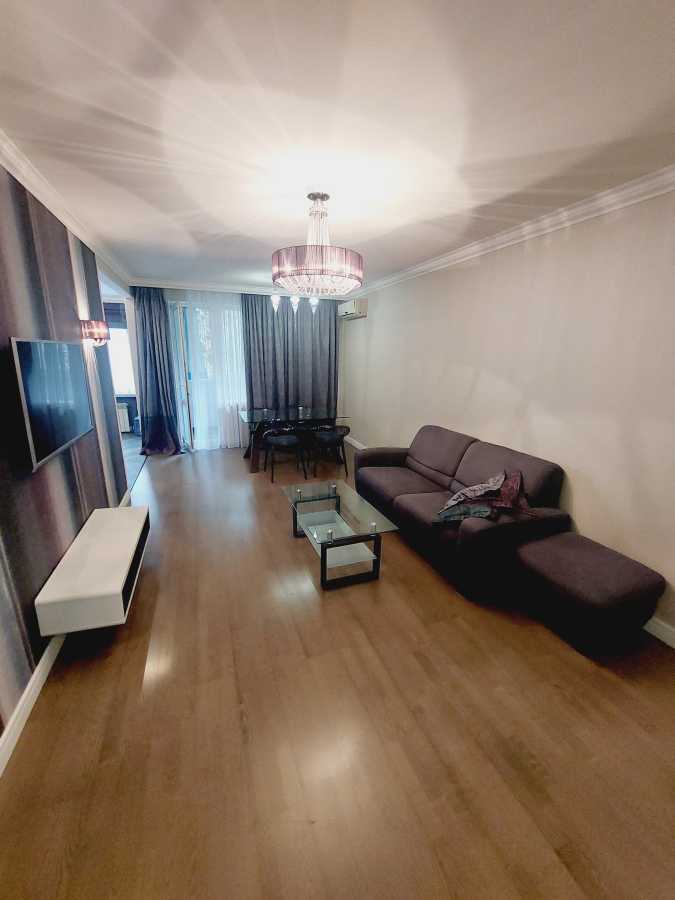 Аренда 3-комнатной квартиры 90 м², Василия Тютюнника ул., 22/26