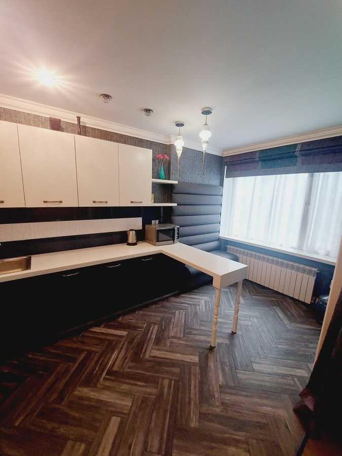 Аренда 3-комнатной квартиры 90 м², Василия Тютюнника ул., 22/26