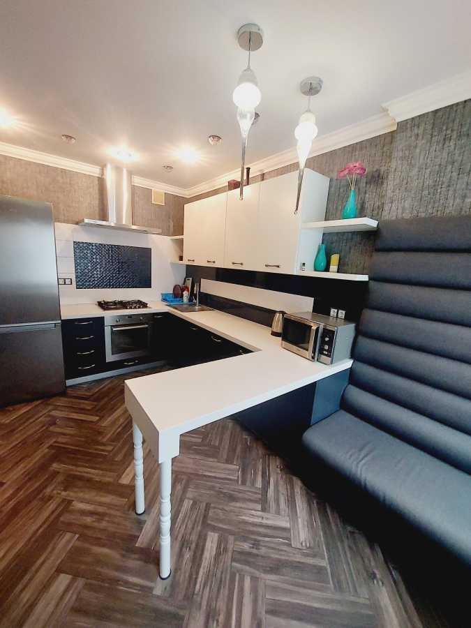 Аренда 3-комнатной квартиры 90 м², Василия Тютюнника ул., 22/26