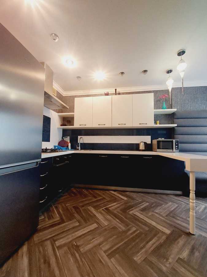 Аренда 3-комнатной квартиры 90 м², Василия Тютюнника ул., 22/26