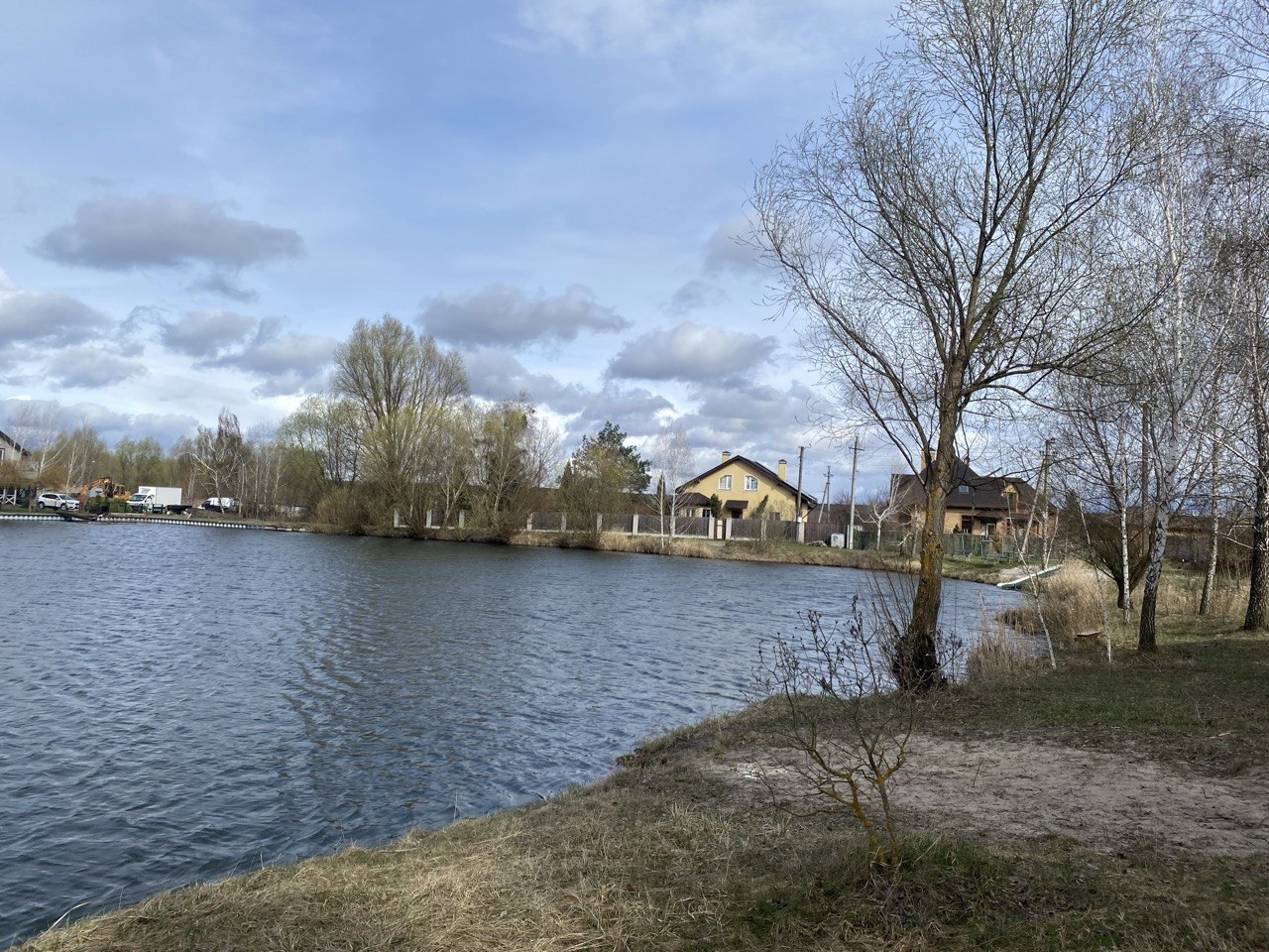 Продаж ділянки під індивідуальне житлове будівництво 42 соток