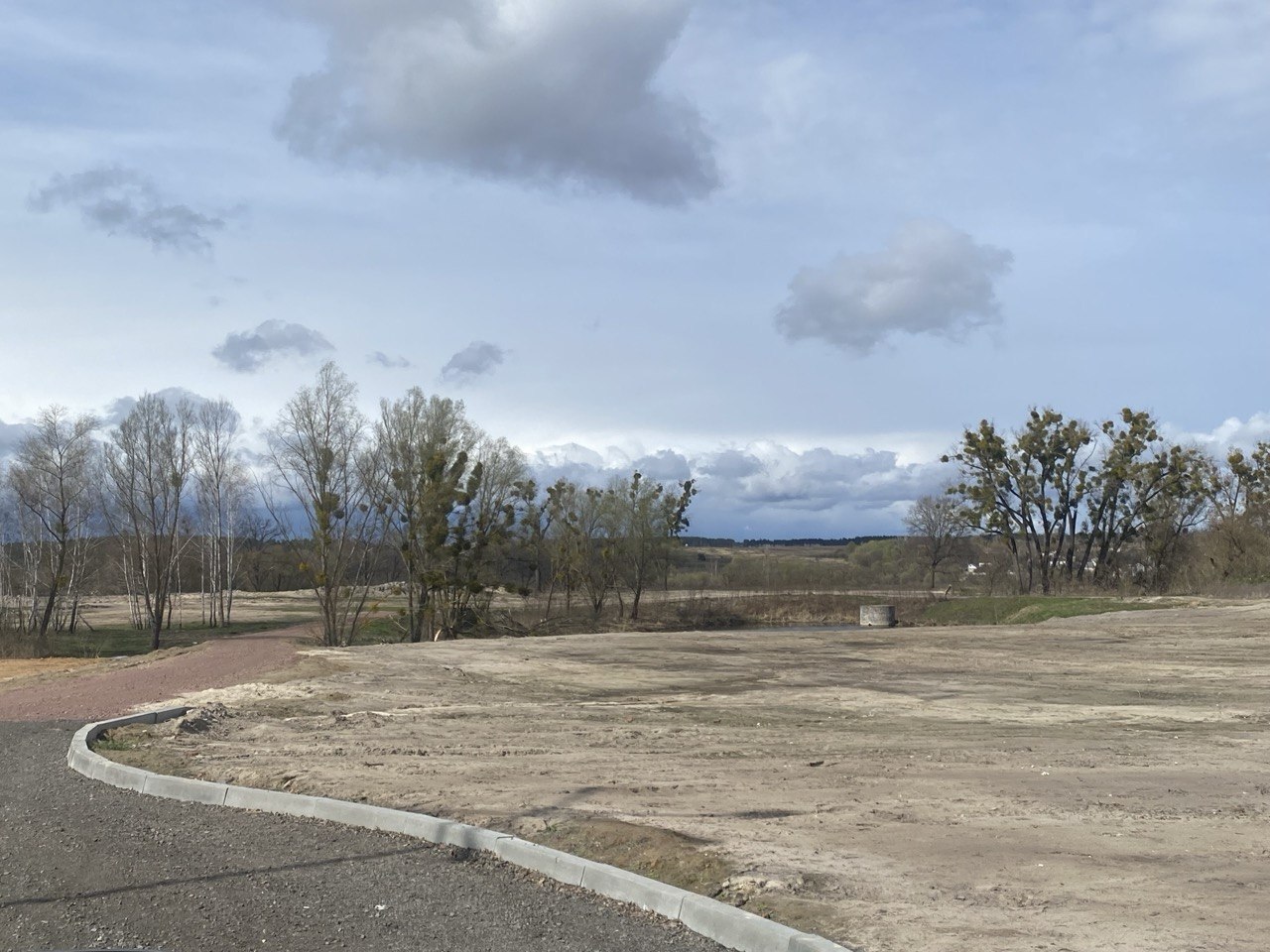 Продаж ділянки під індивідуальне житлове будівництво 42 соток