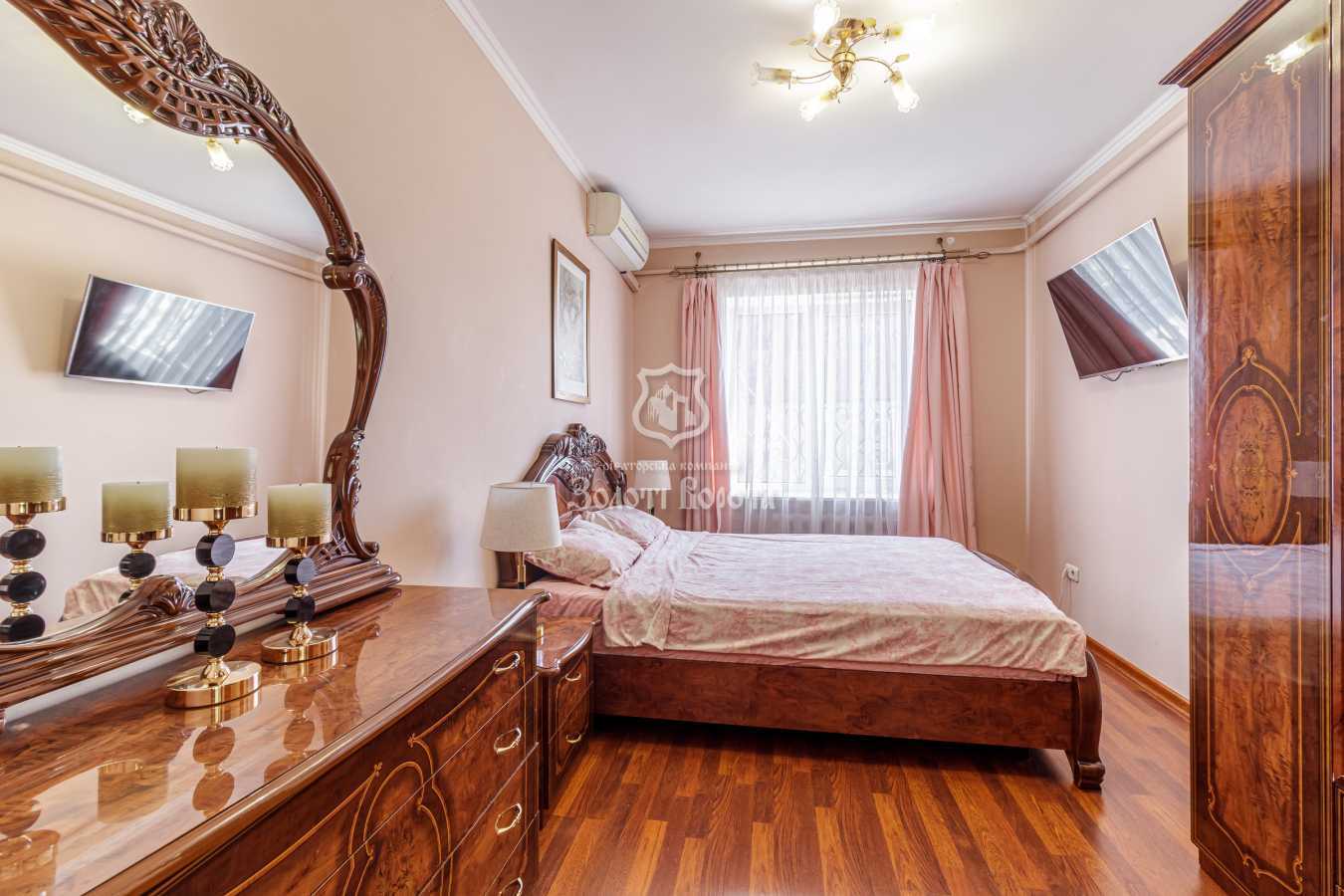 Продаж будинку 173 м², Садова вул., 3/1