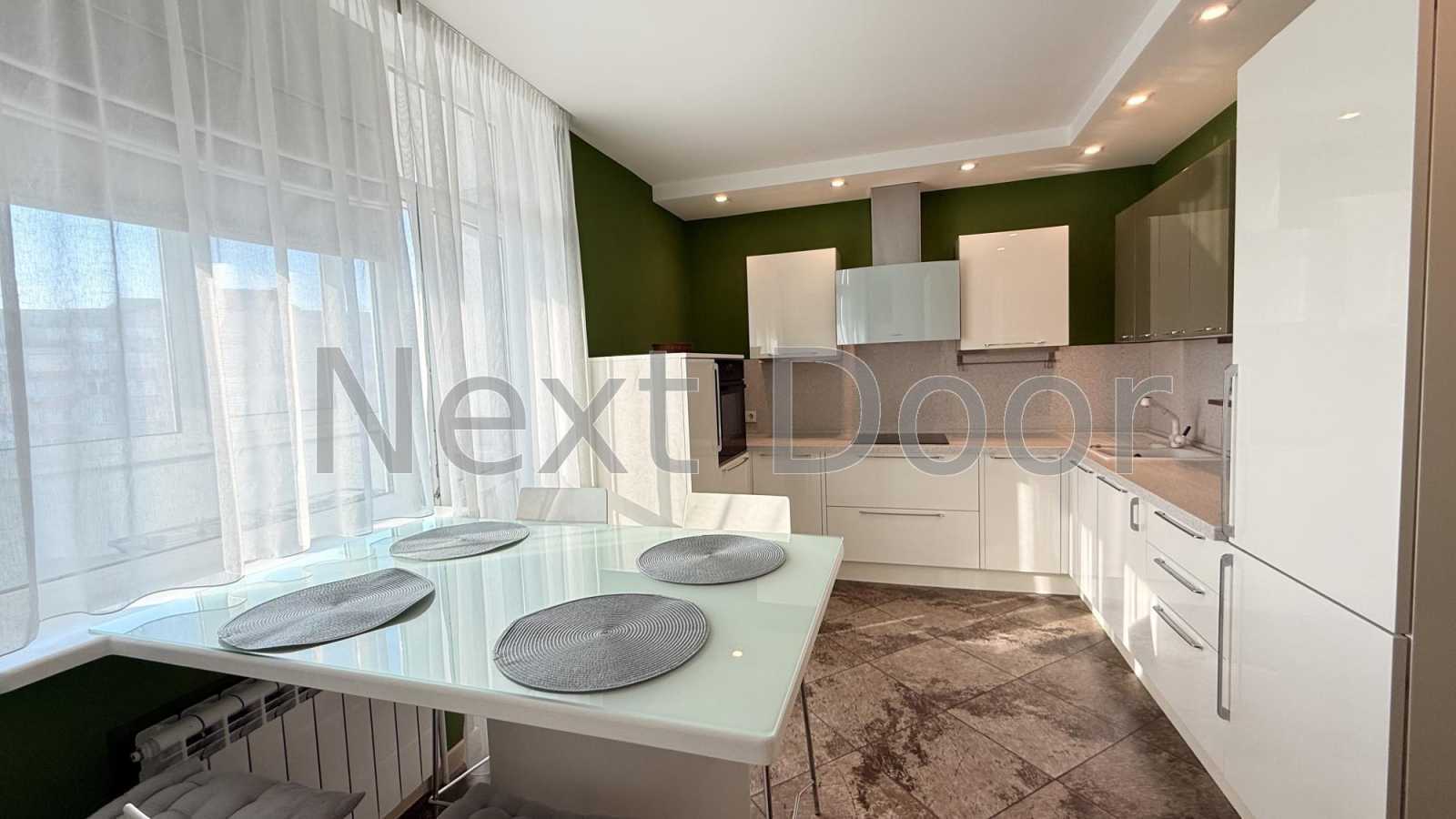 Продажа 2-комнатной квартиры 79.4 м², Василия Касияна ул., 2/1