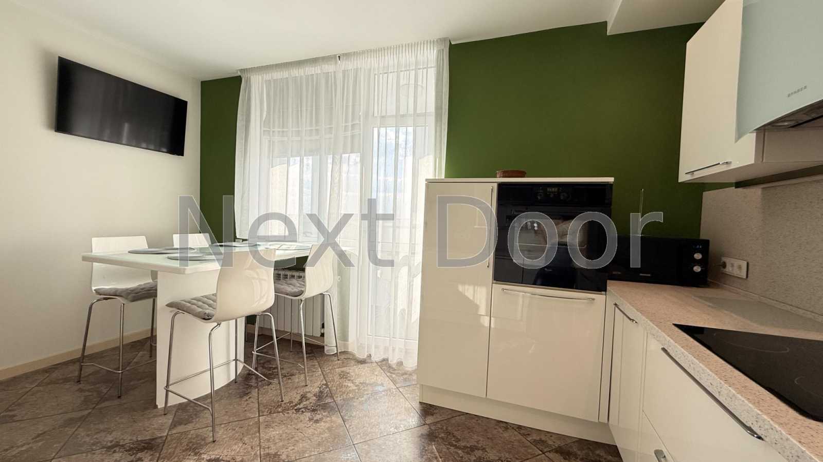 Продажа 2-комнатной квартиры 79.4 м², Василия Касияна ул., 2/1