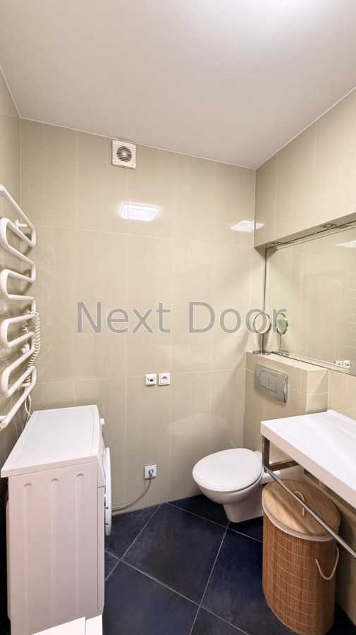 Продажа 2-комнатной квартиры 79.4 м², Василия Касияна ул., 2/1