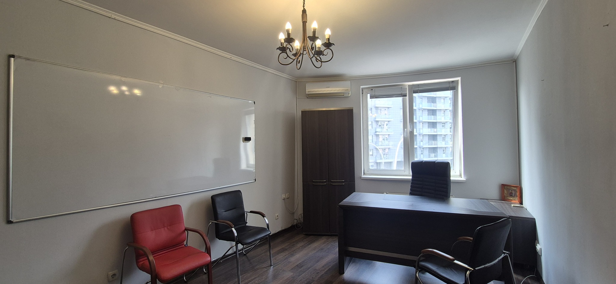 Оренда офісу 90 м², Раїси Окіпної вул., 10