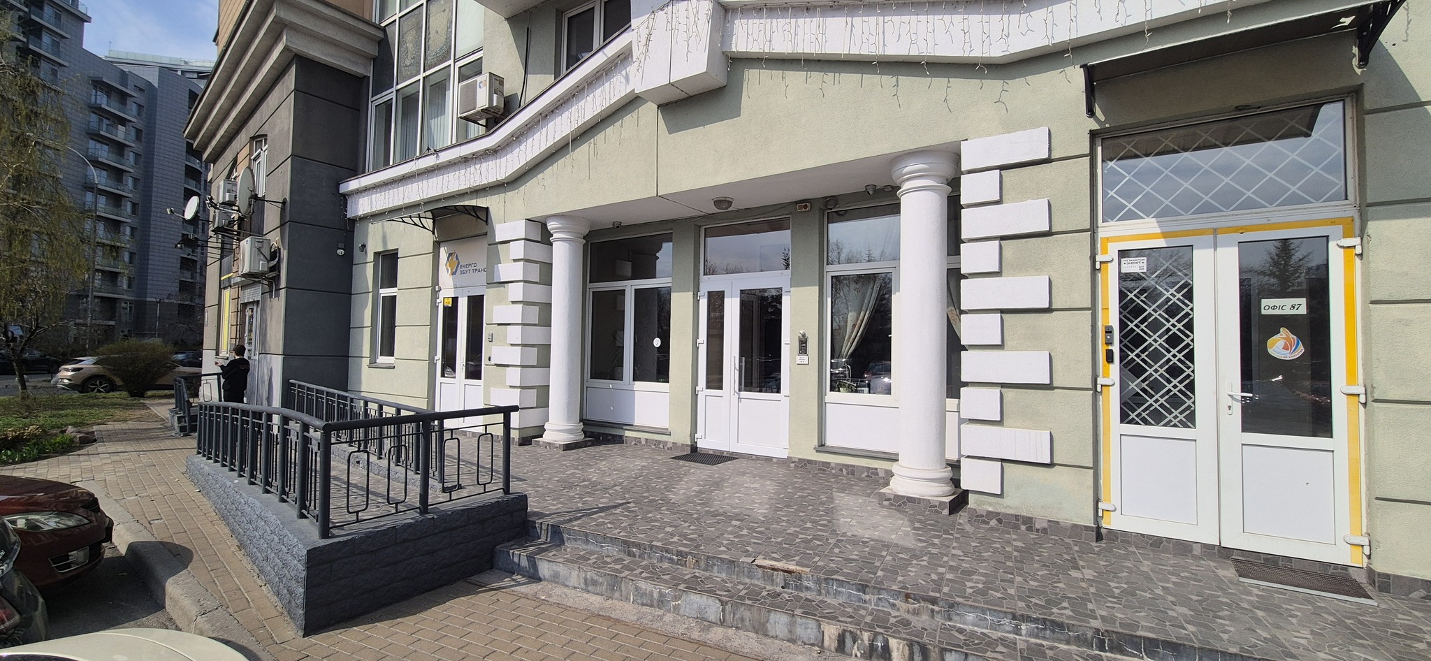 Оренда офісу 90 м², Раїси Окіпної вул., 10