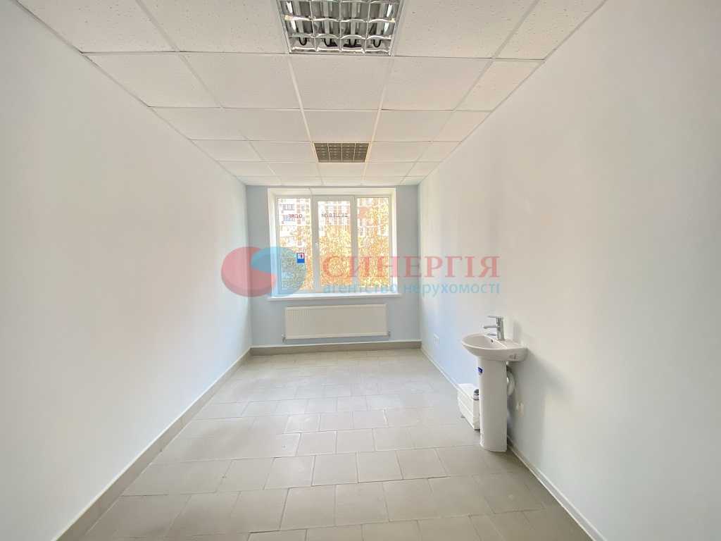 Продажа другого торгового помещения 407 м², Героев Сталинграда просп., 65