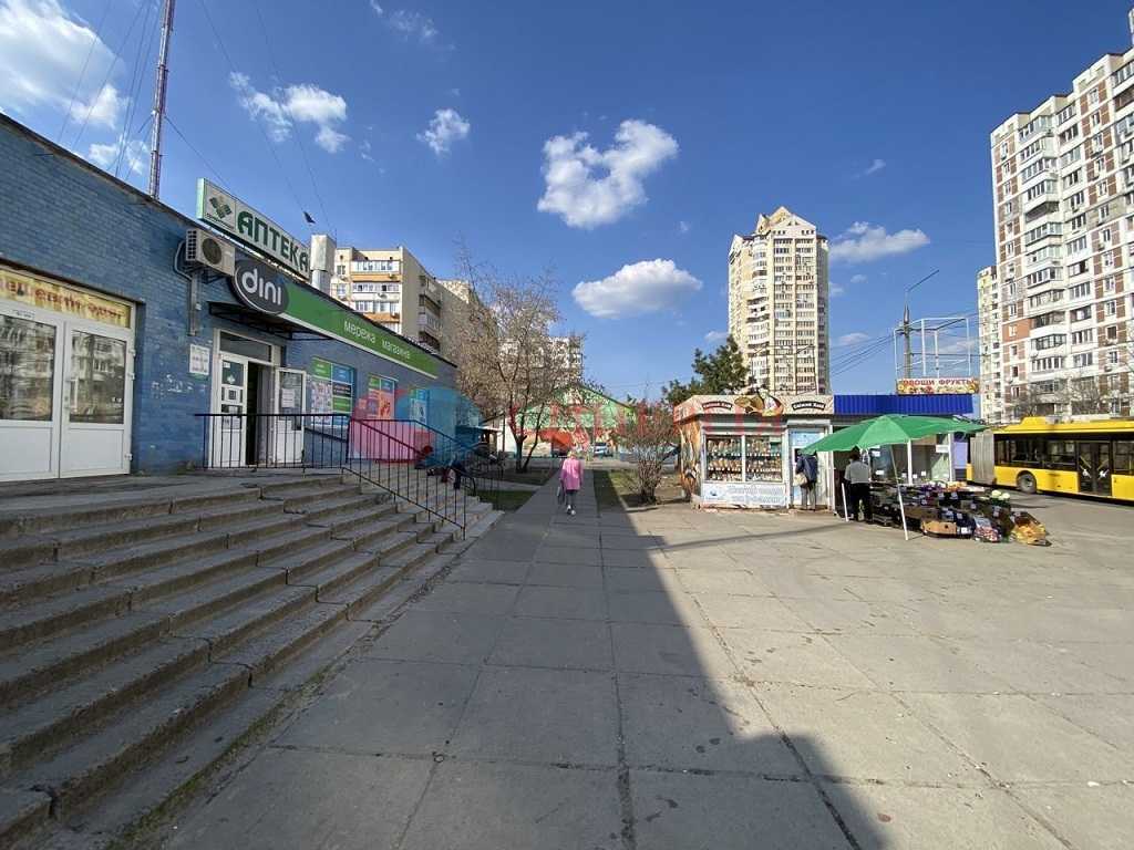 Продажа другого торгового помещения 407 м², Героев Сталинграда просп., 65