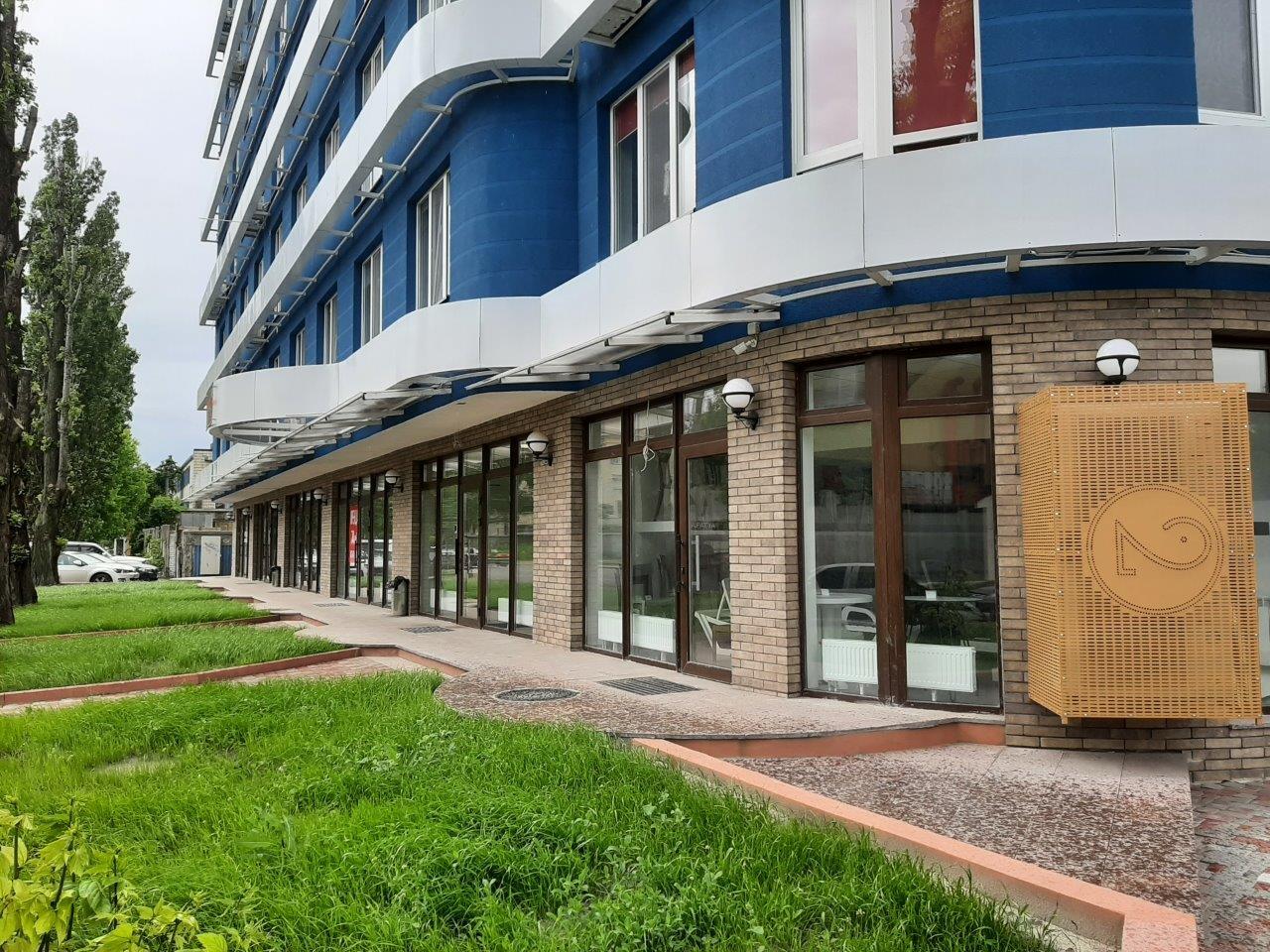 Аренда торгового помещения 90 м², Константиновская ул., 75