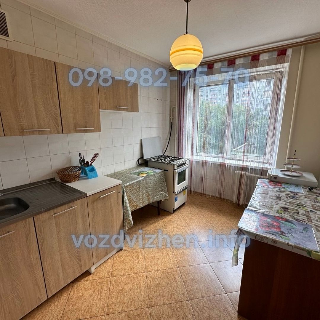 Продаж 3-кімнатної квартири 80 м², Копилівська вул., 31