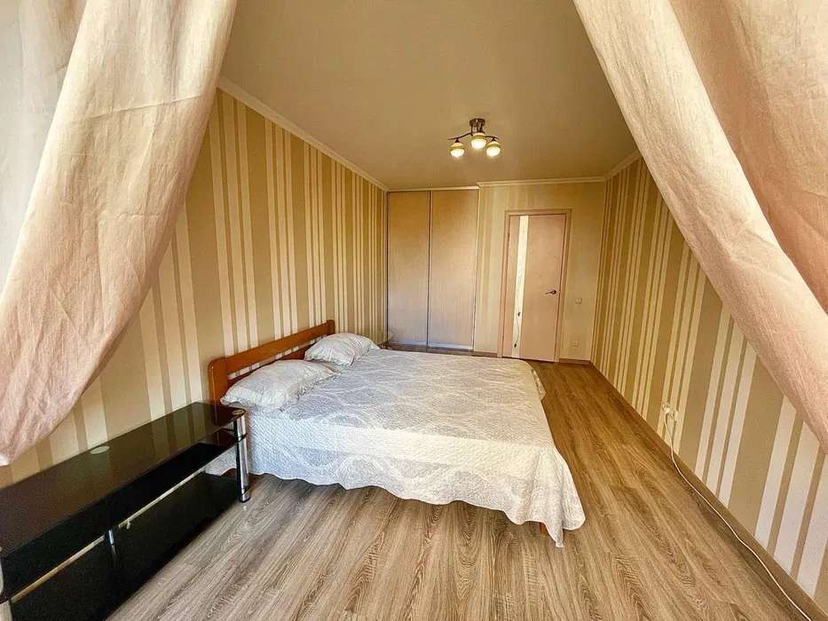 Продажа 3-комнатной квартиры 65 м², Юрия Шумского ул., 10