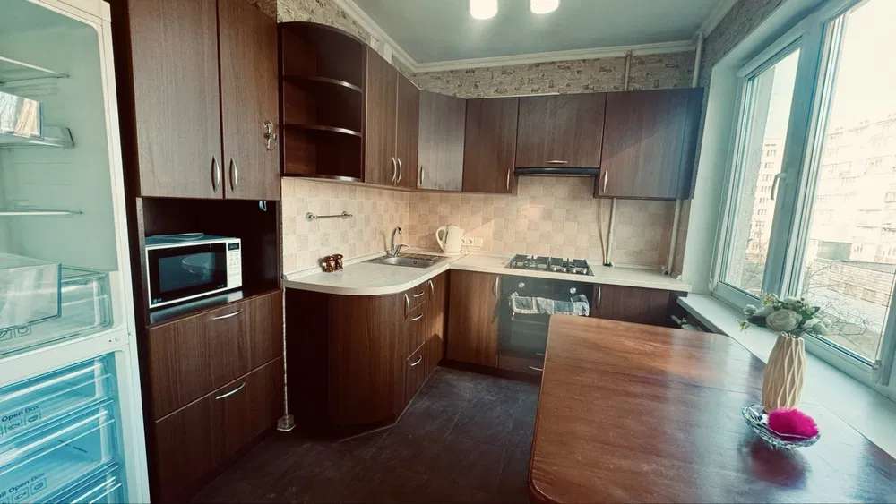 Продажа 3-комнатной квартиры 65 м², Юрия Шумского ул., 10