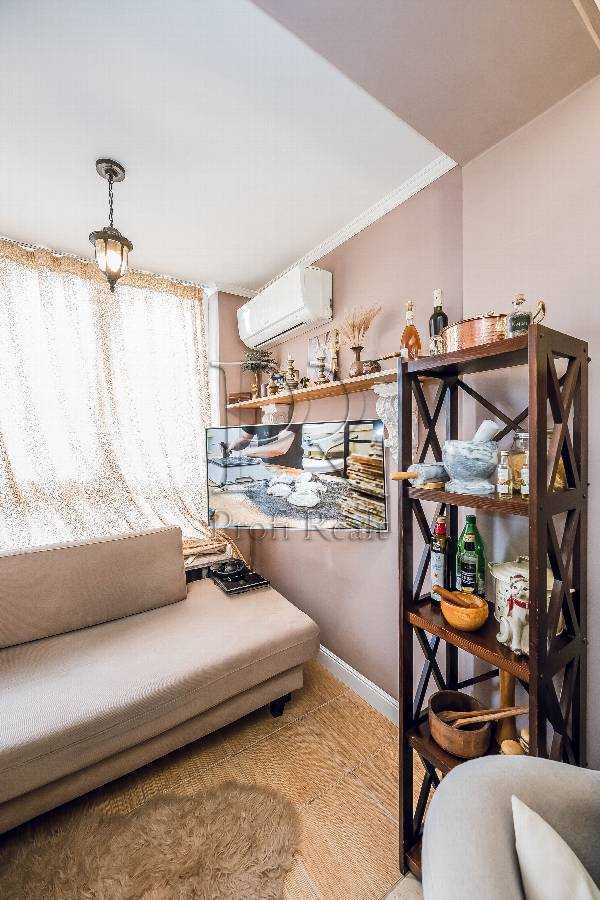 Продаж 1-кімнатної квартири 34 м², Кошова вулиця, 107