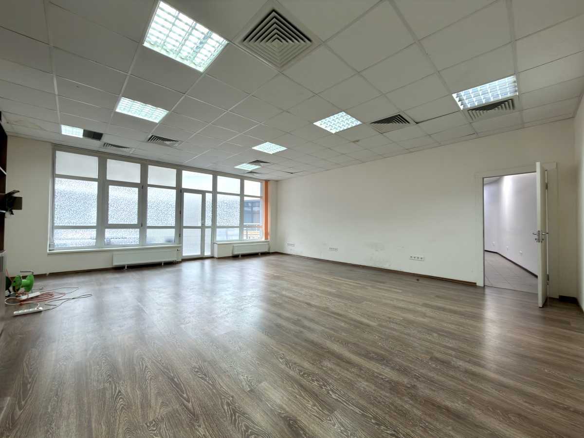 Оренда офісу 550 м², Євгена Коновальця вул., 36д
