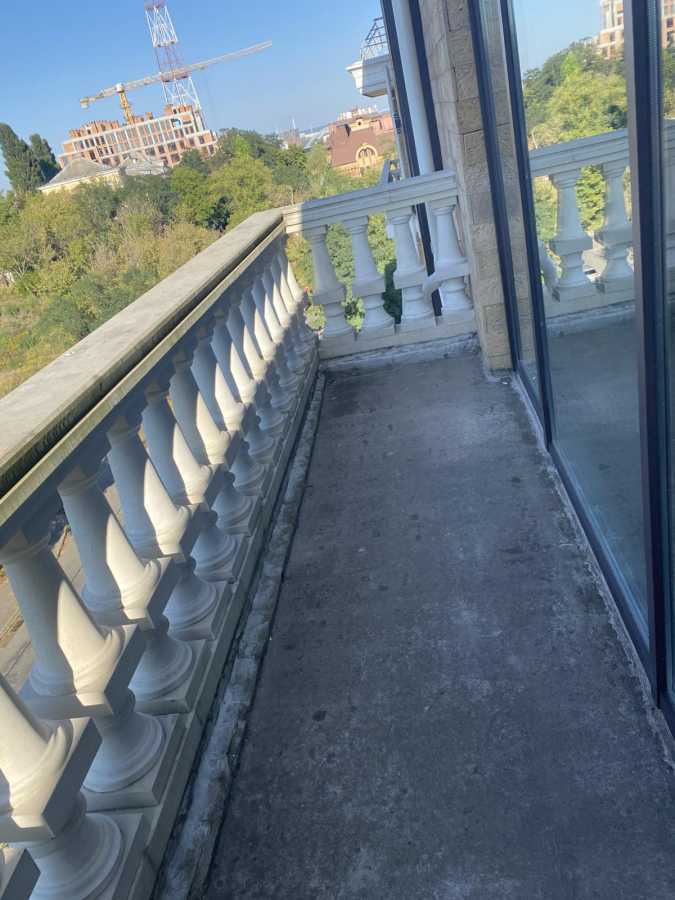 Продажа 3-комнатной квартиры 400 м², Лукянівський, 2А