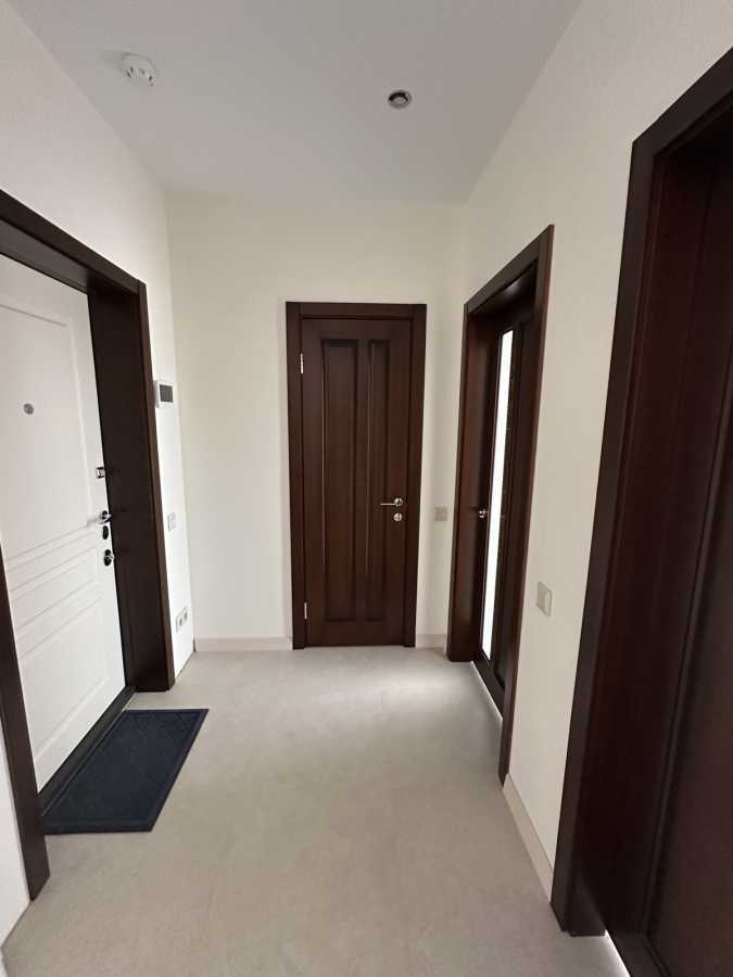 Продаж 2-кімнатної квартири 66.5 м², Каховська вул., 62А