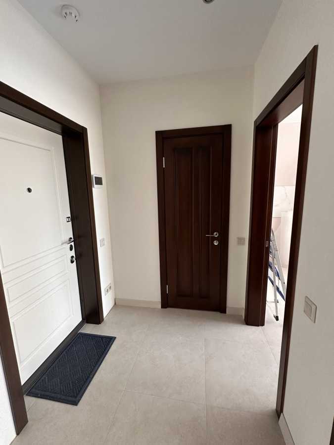 Продаж 2-кімнатної квартири 66.5 м², Каховська вул., 62А