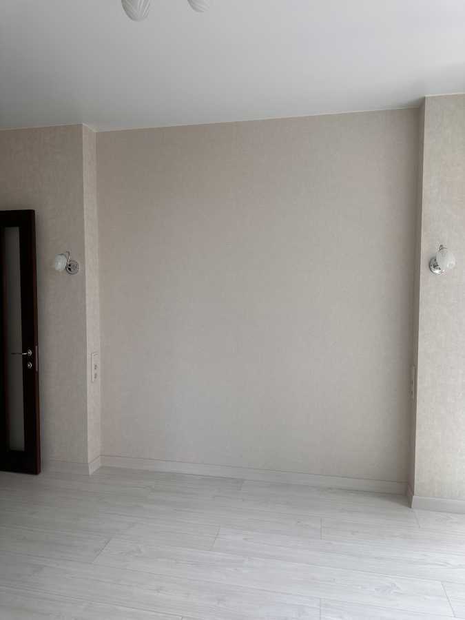 Продаж 2-кімнатної квартири 66.5 м², Каховська вул., 62А