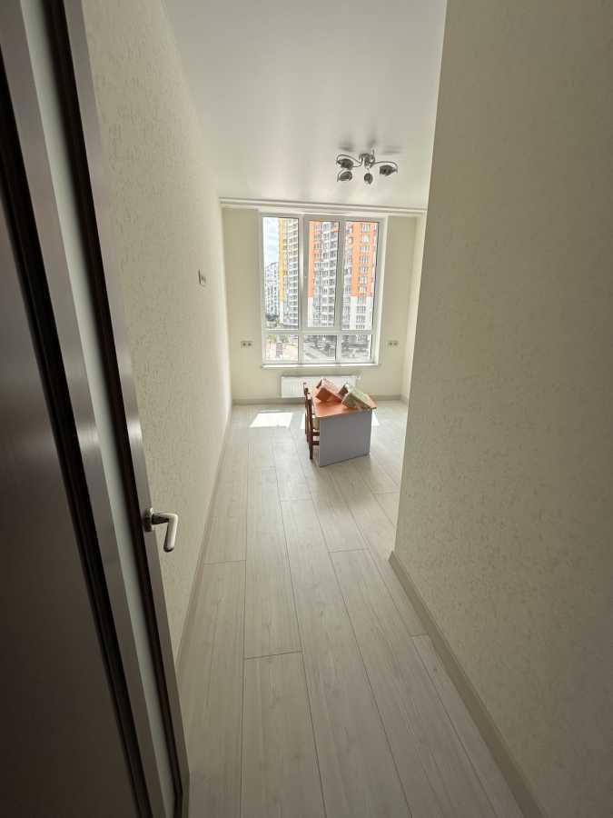 Продаж 2-кімнатної квартири 66.5 м², Каховська вул., 62А