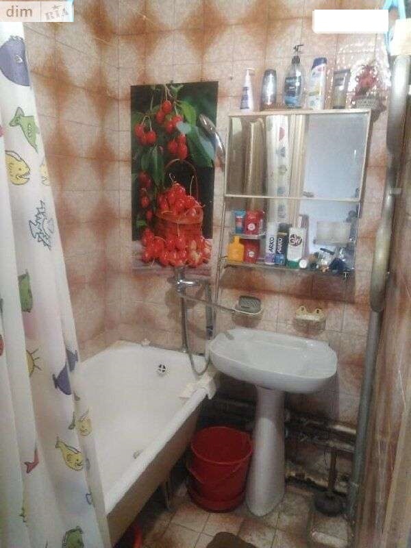 Продаж 1-кімнатної квартири 50 м², Дніпровська наб., 5А