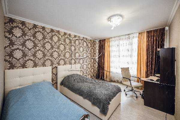 Продажа 3-комнатной квартиры 88 м², Радужная ул., 137