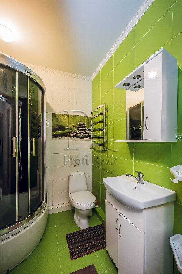 Продажа 3-комнатной квартиры 88 м², Радужная ул., 137