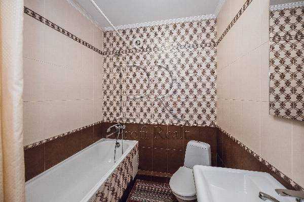 Продажа 3-комнатной квартиры 88 м², Радужная ул., 137