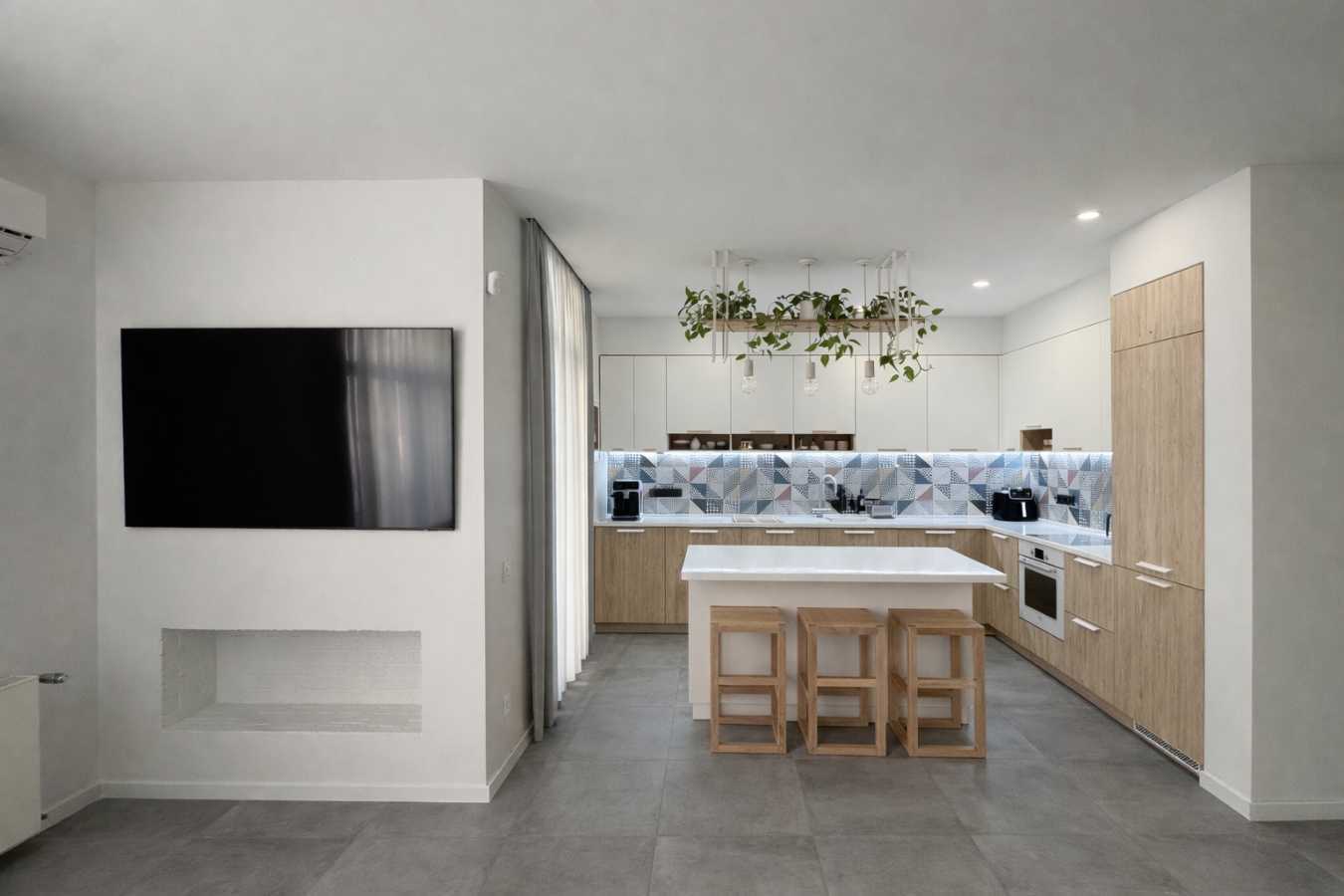 Продажа 2-комнатной квартиры 82.6 м², Регенераторная ул.