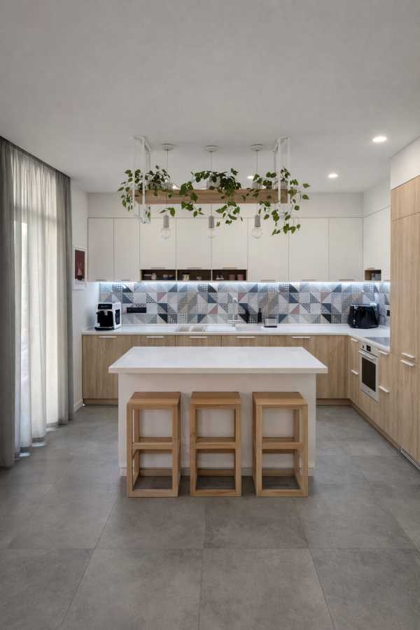 Продажа 2-комнатной квартиры 82.6 м², Регенераторная ул.