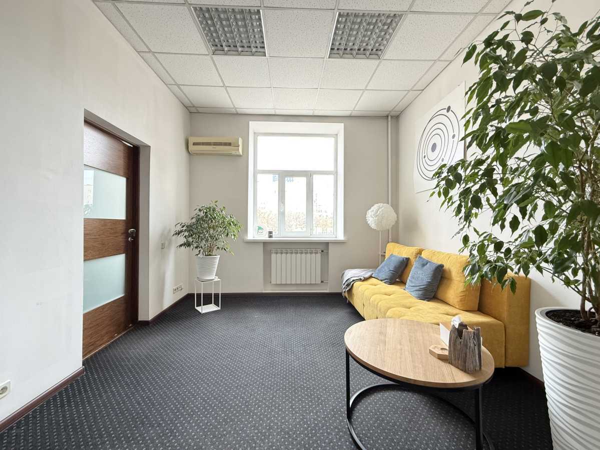 Продажа 3-комнатной квартиры 74 м², Большая Васильковская ул., 126