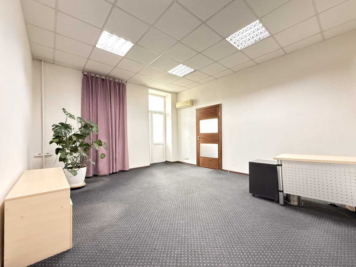 Продажа 3-комнатной квартиры 74 м², Большая Васильковская ул., 126