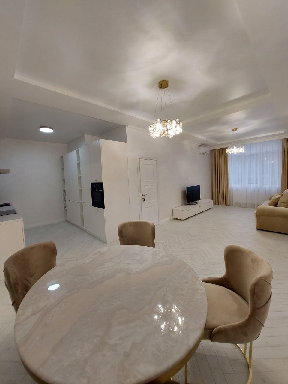 Оренда 1-кімнатної квартири 70 м², Шевченко просп., 31