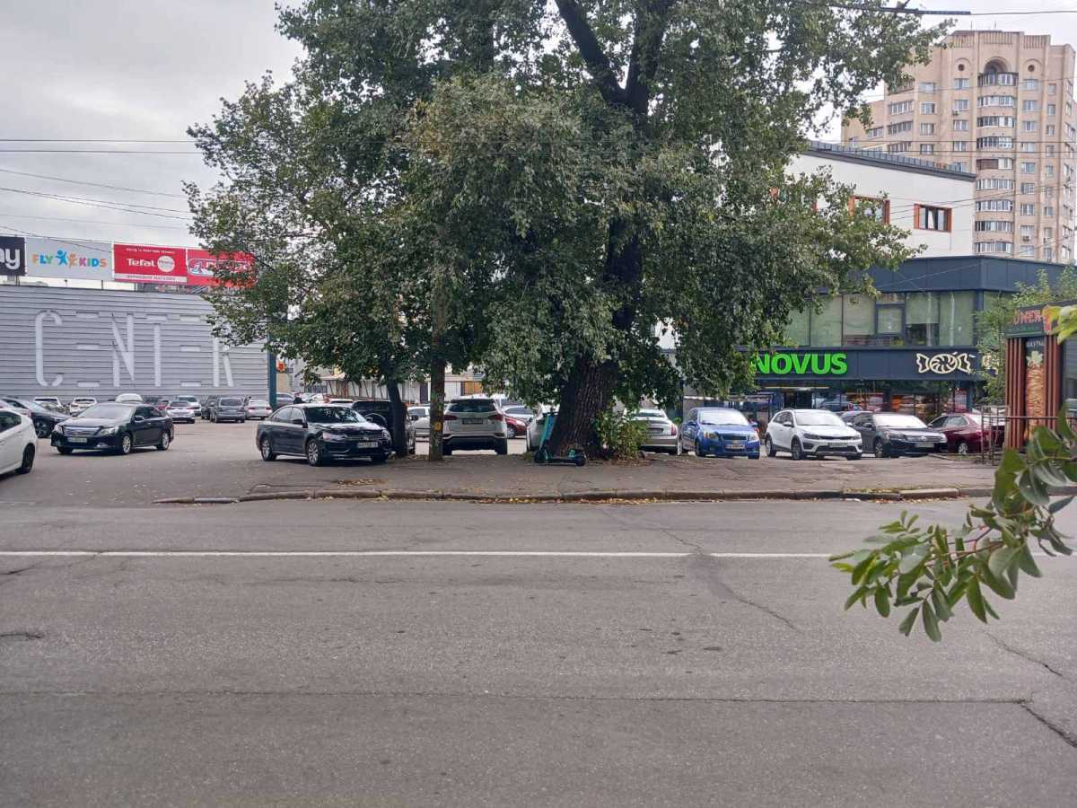 Продажа другого торгового помещения 75 м², Овручская ул., 17