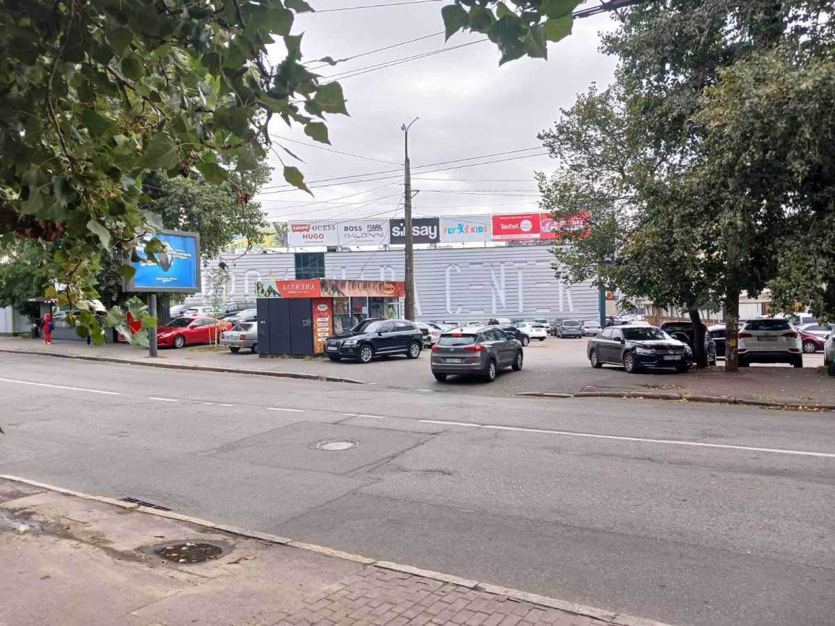 Продажа другого торгового помещения 75 м², Овручская ул., 17