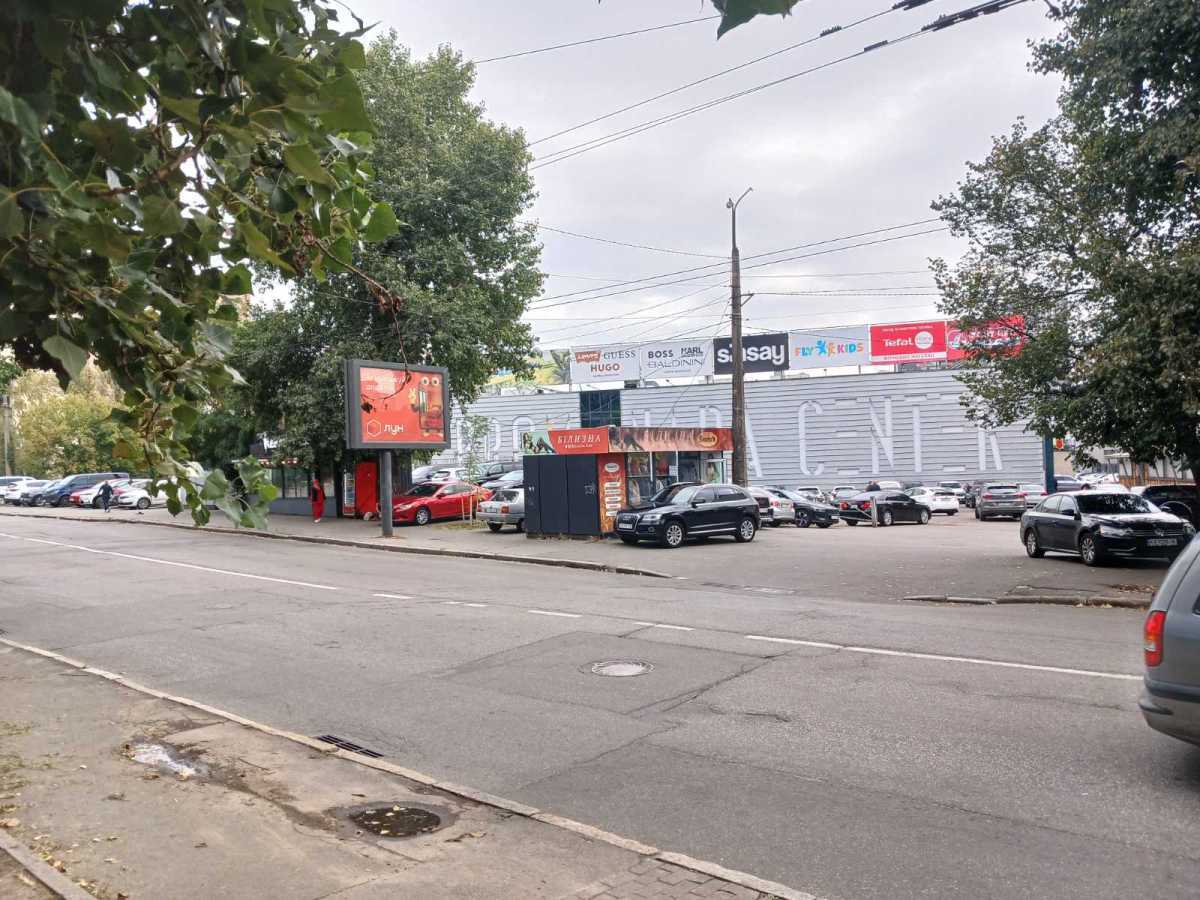 Продажа другого торгового помещения 75 м², Овручская ул., 17