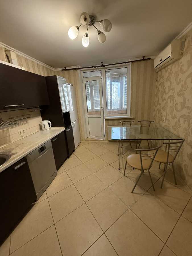 Аренда 2-комнатной квартиры 64.2 м², Владимира Маяковского просп., 68