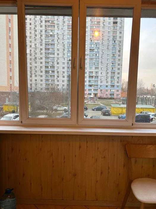 Продажа 2-комнатной квартиры 64 м², Драгоманова ул., 1Г